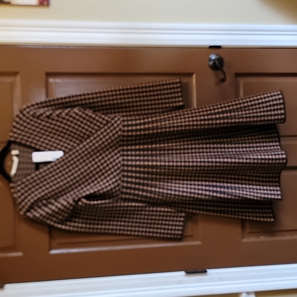 Soft Surroundings-Blk/Brn V neck Houndstooth long sleeved sweater dress. M. NWT.